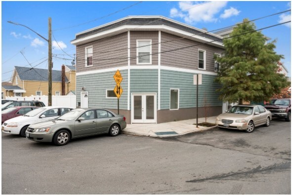 621 West Rd, Broad Channel, NY for sale Primary Photo- Image 1 of 1