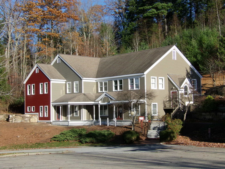 401 Gilford Ave, Gilford, NH for sale - Building Photo - Image 1 of 1