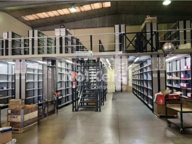 Industrial in L'Hospitalet de Llobregat, Barcelona for lease Interior Photo- Image 1 of 5