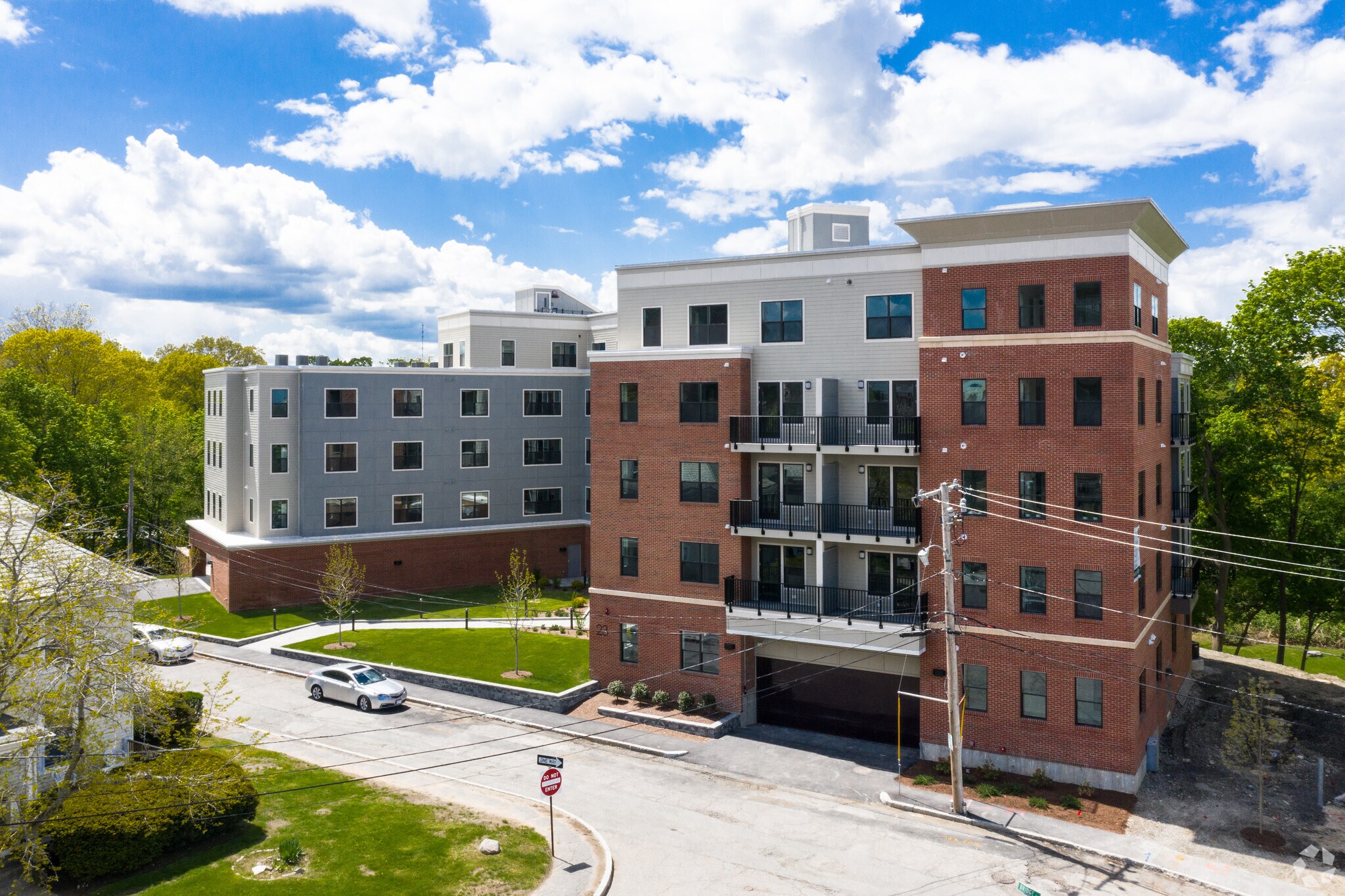 2331 Bridge St, Quincy, MA 02169 Hillside Residences
