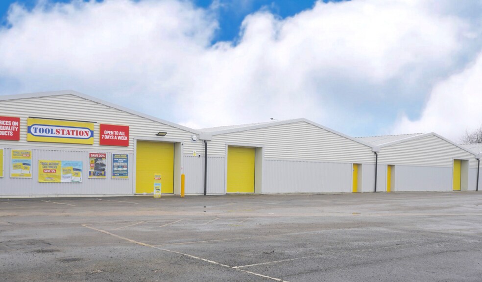 Clifton Rd, Huntingdon for lease - Building Photo - Image 3 of 20