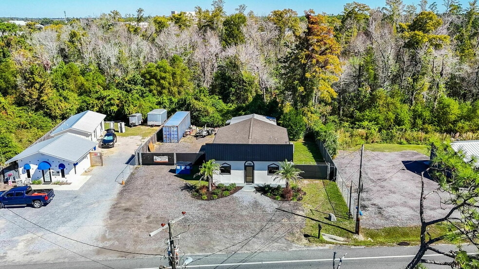 726 Airport Rd, Panama City, FL for lease - Building Photo - Image 3 of 24