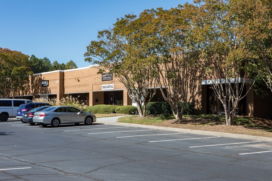 6400 Atlantic Blvd, Norcross, GA for lease - Building Photo - Image 2 of 4