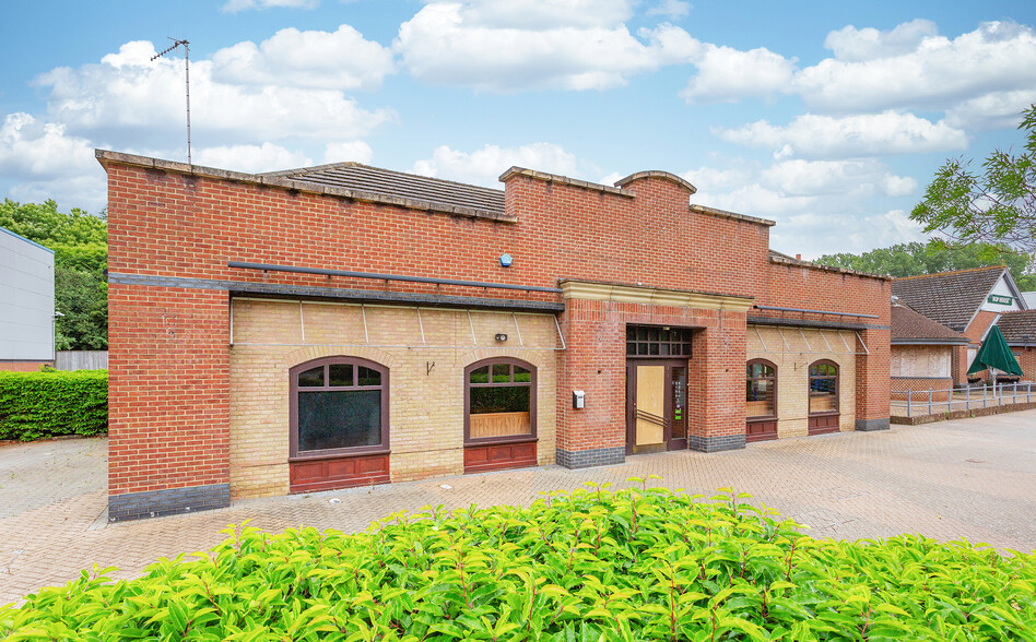 Knights Way, Tunbridge Wells for lease - Building Photo - Image 1 of 7