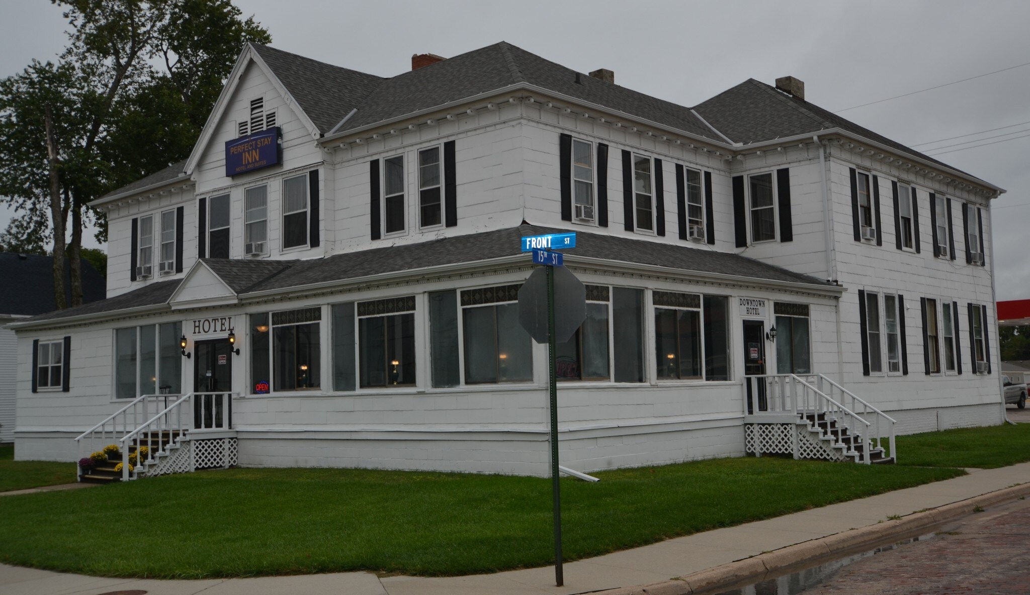 1465 Front St, Blair, NE for sale Building Photo- Image 1 of 1