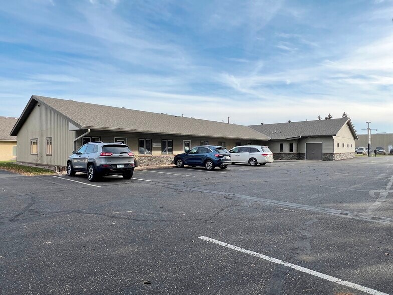 7636 Design Dr, Baxter, MN for sale - Building Photo - Image 1 of 1