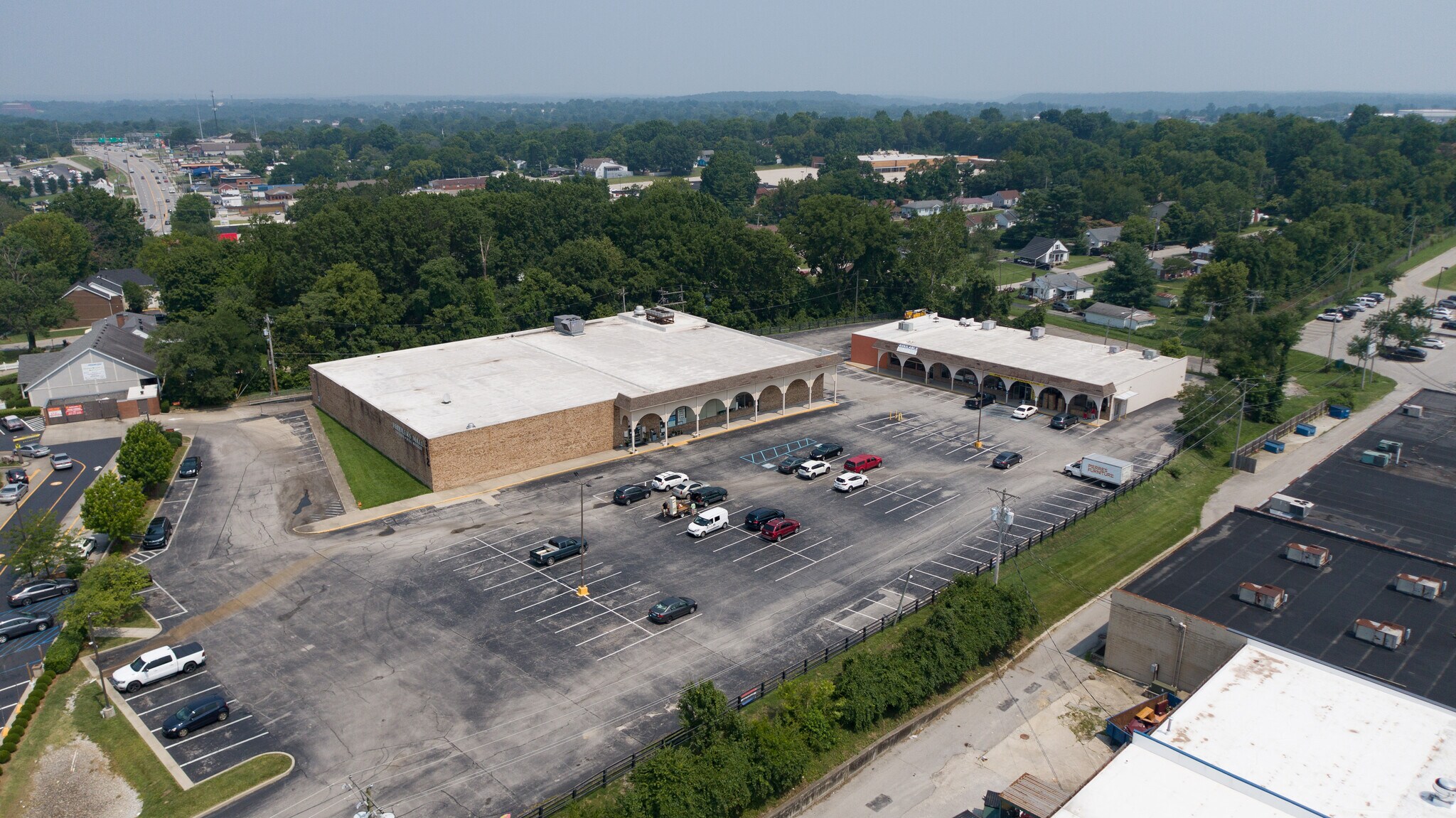 316 Versailles Rd, Frankfort, KY 40601 Shoppers Village of Frankfort