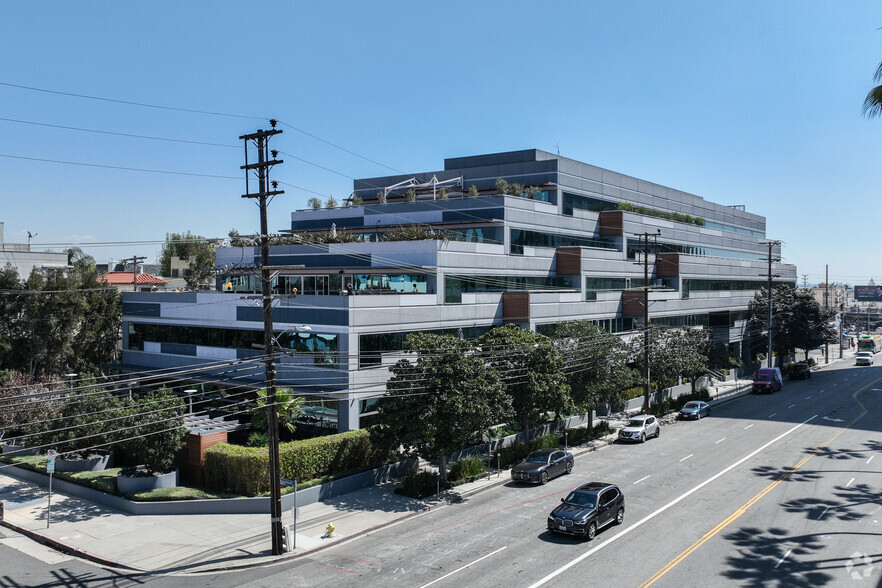 1640 S Sepulveda Blvd, Los Angeles, CA for lease - Building Photo - Image 1 of 19