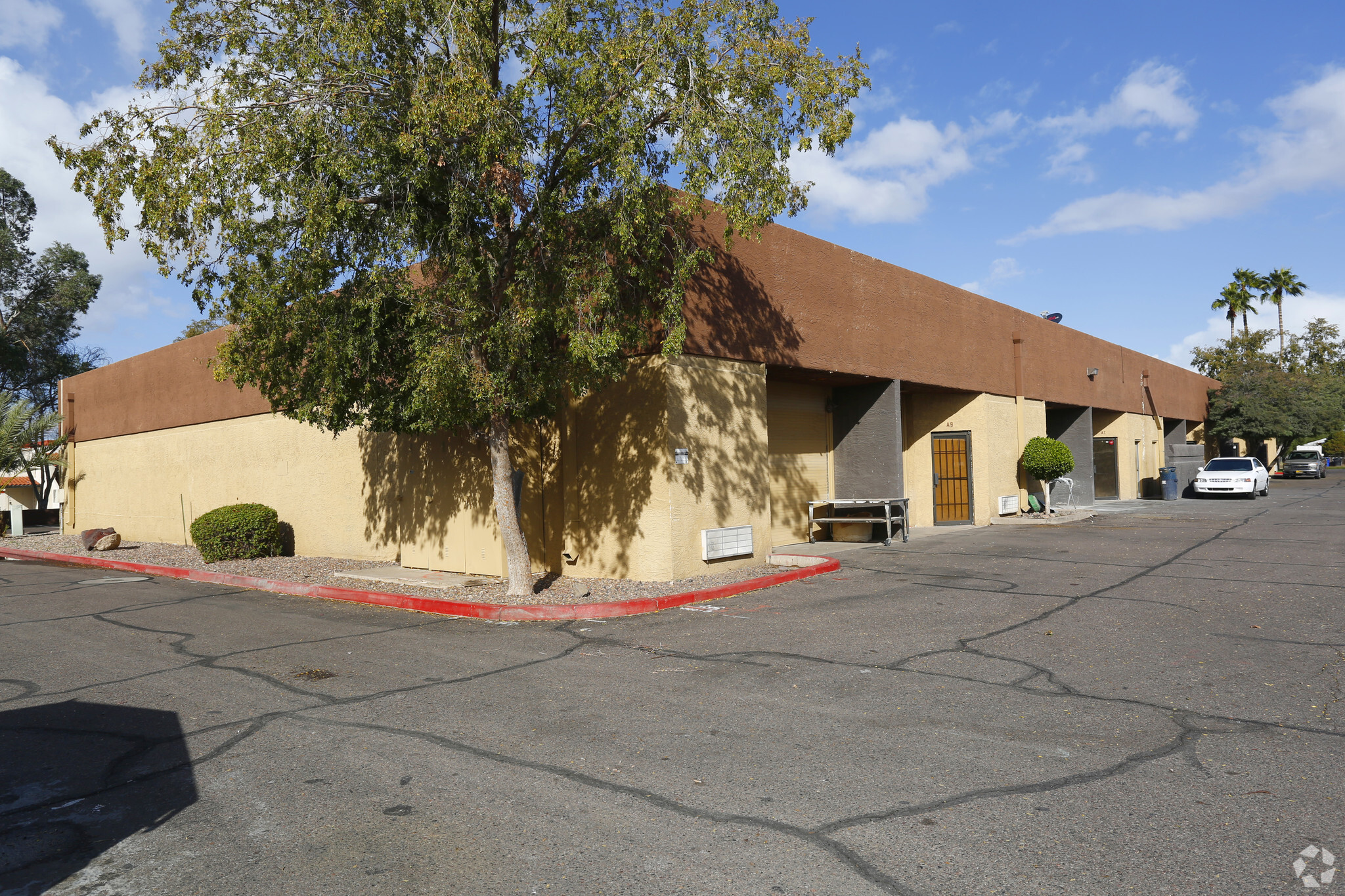 555 W 2nd Ave, Mesa, AZ for sale Primary Photo- Image 1 of 1