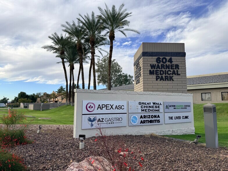 604 W Warner Rd, Chandler, AZ for sale - Building Photo - Image 1 of 23