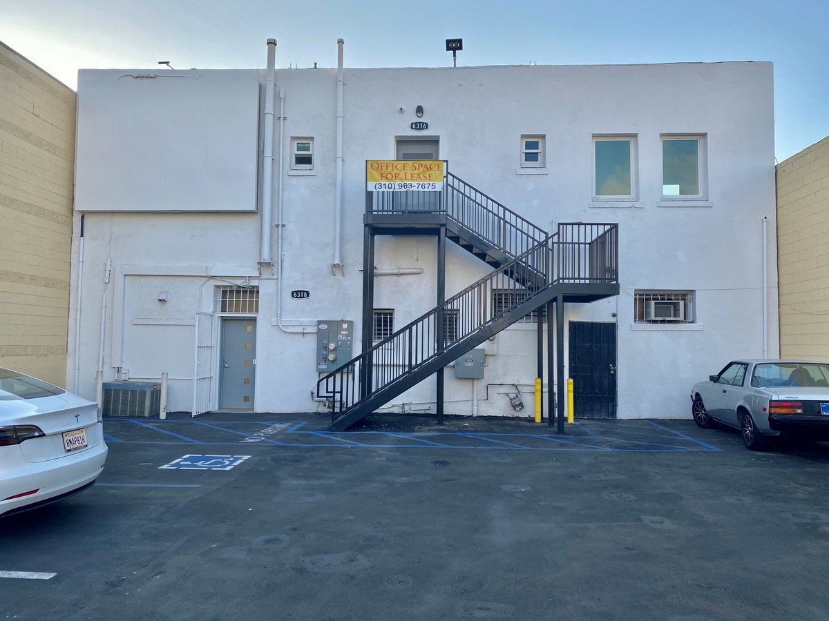 63166318 Pacific Blvd, Huntington Park, CA 90255