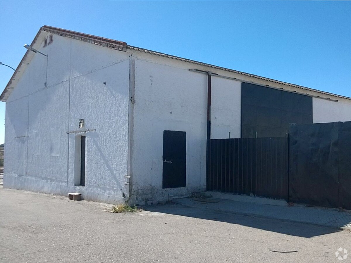 Calle de los Carpinteros, 6, Camarena, Toledo for lease Primary Photo- Image 1 of 8