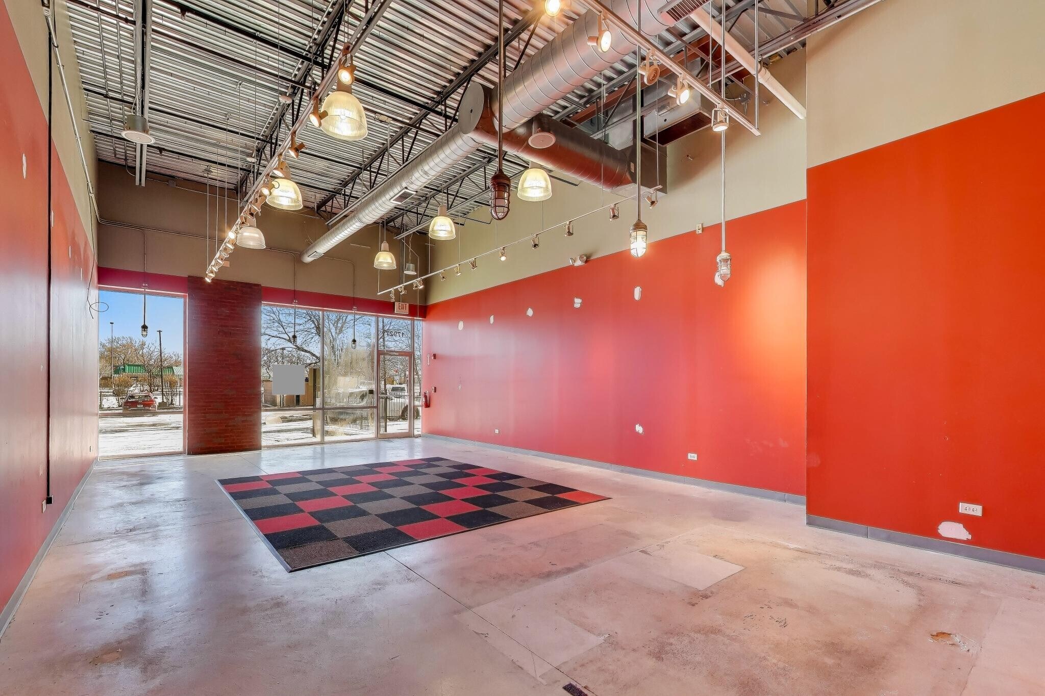 17923-17929 Halsted St, Homewood, IL for lease Interior Photo- Image 1 of 7