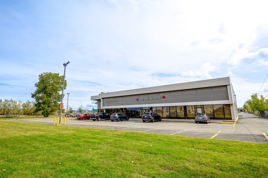 3339-3403 St Griffith, Saint-Laurent, QC for lease - Building Photo - Image 3 of 13