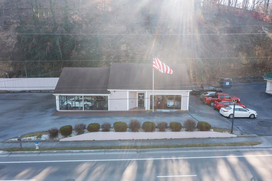 2944 Franklin Rd SW, Roanoke, VA for sale - Primary Photo - Image 1 of 1