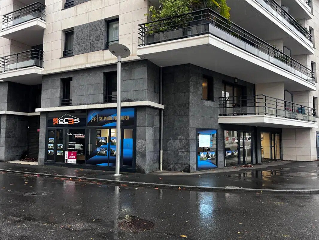 Office in Caen for lease Building Photo- Image 1 of 5