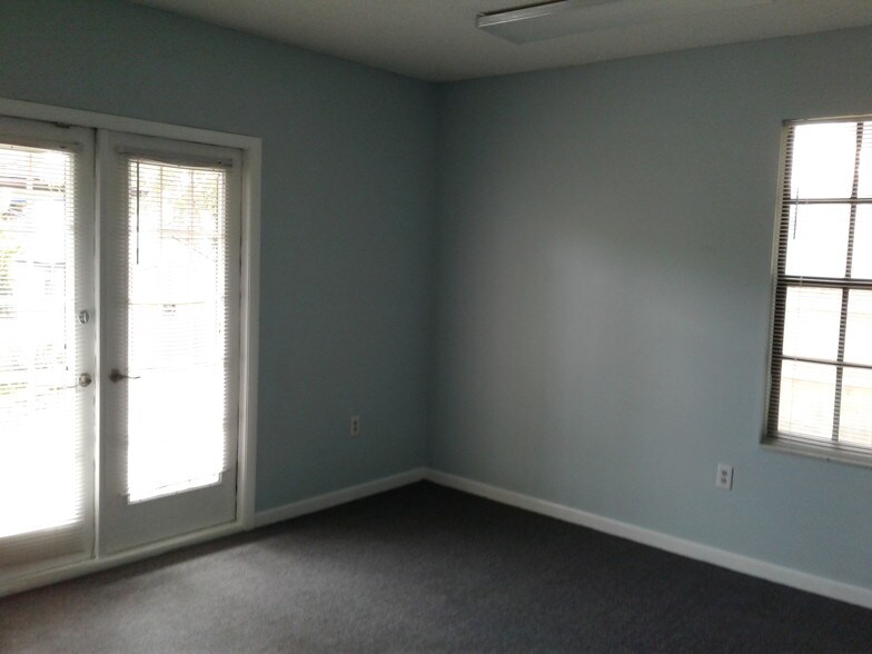 2561 Nursery Rd Clearwater Fl 33764 Office For Lease On Cityfeet More Photos Of 2561 Nursery Rd Clearwater Office For Lease