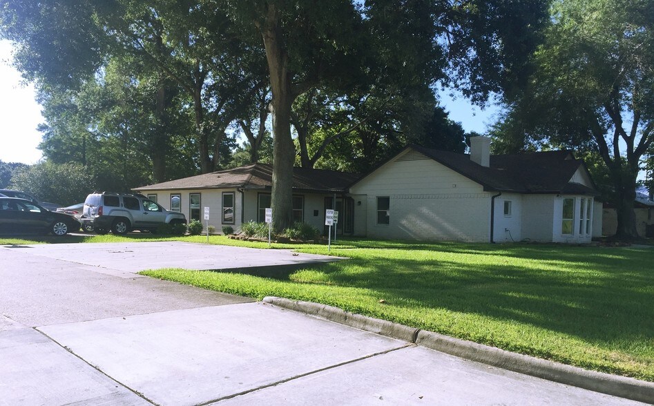 16410 Cypress Rosehill Rd, Cypress, TX 77429