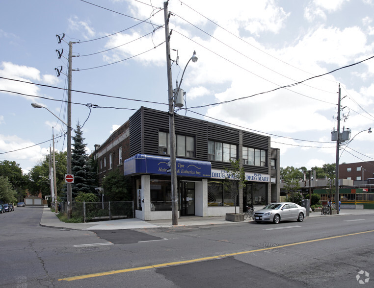 751-757 Pape Ave, Toronto, ON for lease - Building Photo - Image 2 of 2