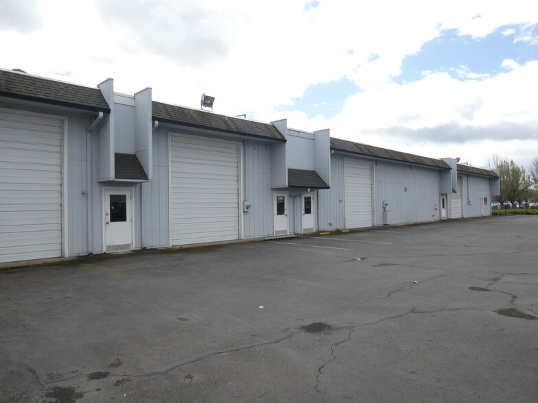 4290 W 11th Ave, Eugene, OR for lease - Building Photo - Image 2 of 11