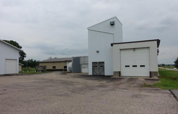 10498 Mayflower Rd, Milladore, WI for sale Primary Photo- Image 1 of 22