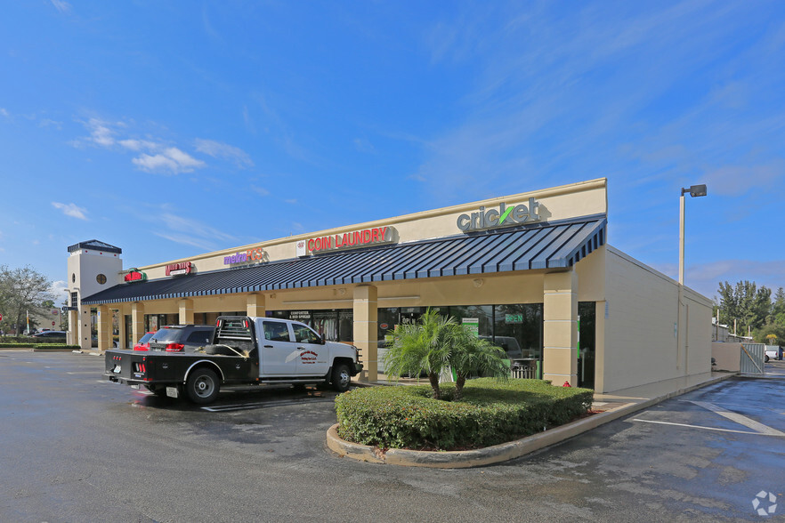 1105-1199 Royal Palm Beach Blvd, Royal Palm Beach, FL for lease - Building Photo - Image 3 of 8