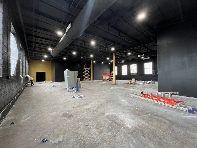 405 Monroe Ave, Memphis, TN for sale - Building Photo - Image 2 of 39