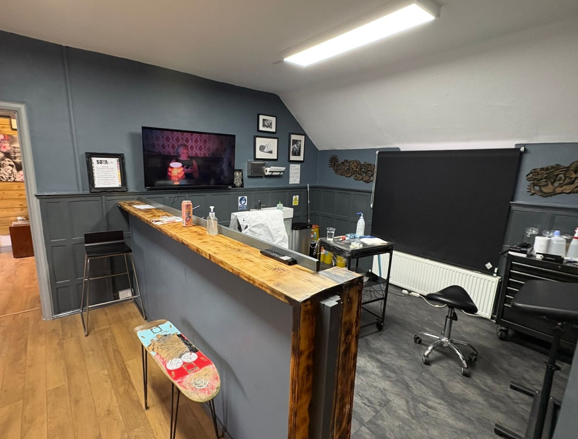 2 Barons Close, Llantwit Major for lease Interior Photo- Image 1 of 3