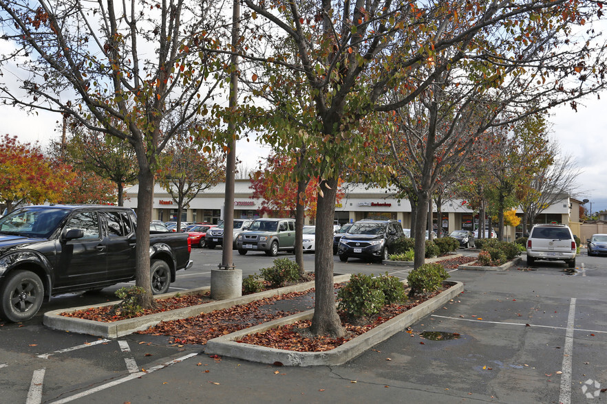 4115-4125 Concord Blvd, Concord, CA for lease - Building Photo - Image 3 of 8