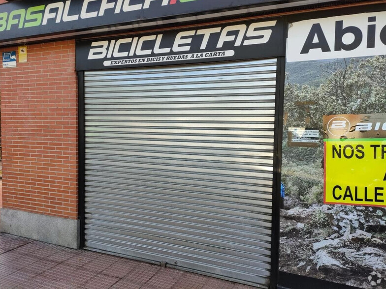 Retail in Alcalá De Henares, Madrid for lease - Interior Photo - Image 1 of 1