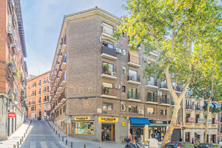 More details for Calle Rivera de Curtidores, 21, Madrid - Multifamily for Sale