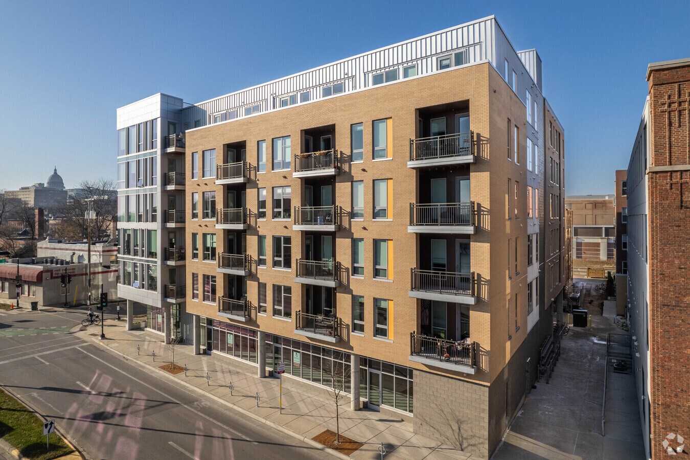 704 Williamson St, Madison, WI 53703