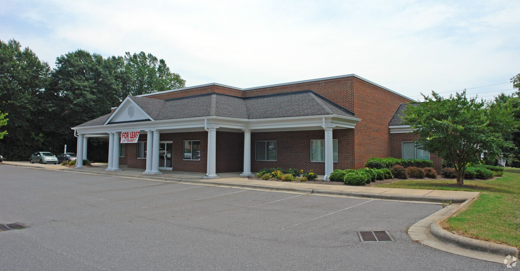 1209 E Garrison Blvd, Gastonia, NC 28054