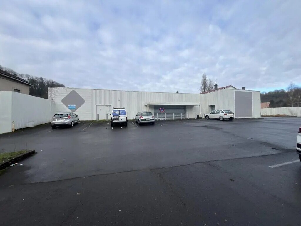 Location Commerce 500 m² à 1 442 m² - Photo 1