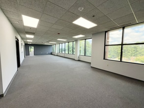 2265 Roswell Rd, Marietta, GA for lease Interior Photo- Image 2 of 4
