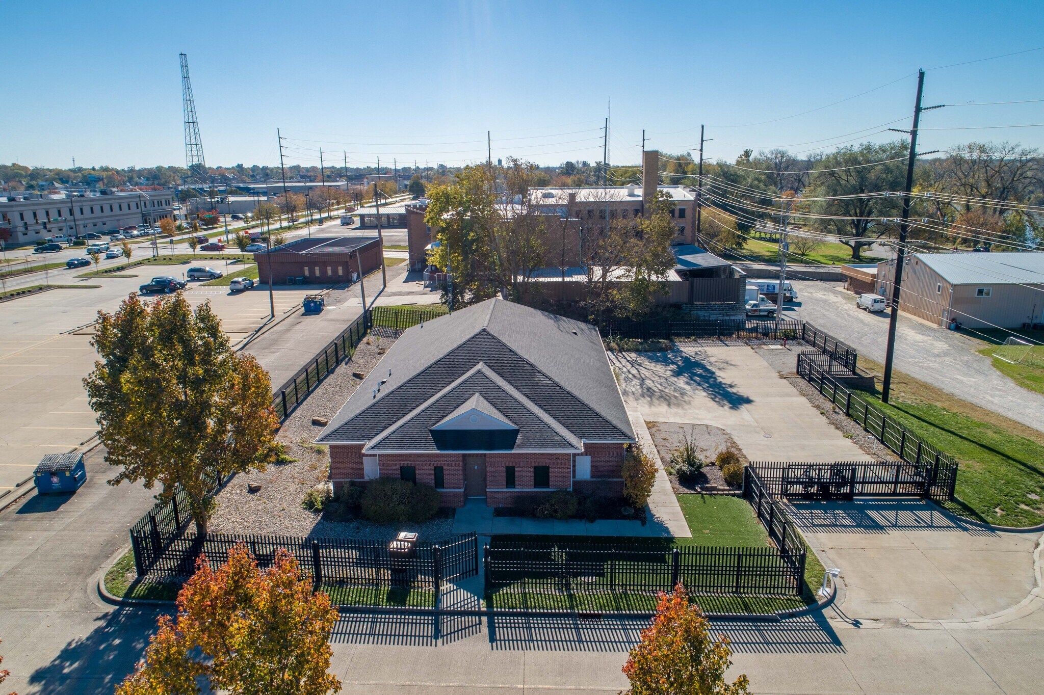 21 Wabash Ct, Terre Haute, IN for sale Building Photo- Image 1 of 1