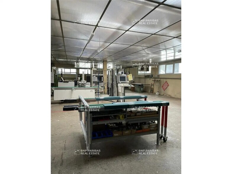 9 Rue Pierre Sémard, Fontaine for sale - Interior Photo - Image 3 of 9