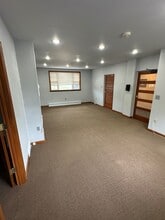 3380 Main St, Stratford, CT for lease Interior Photo- Image 2 of 5
