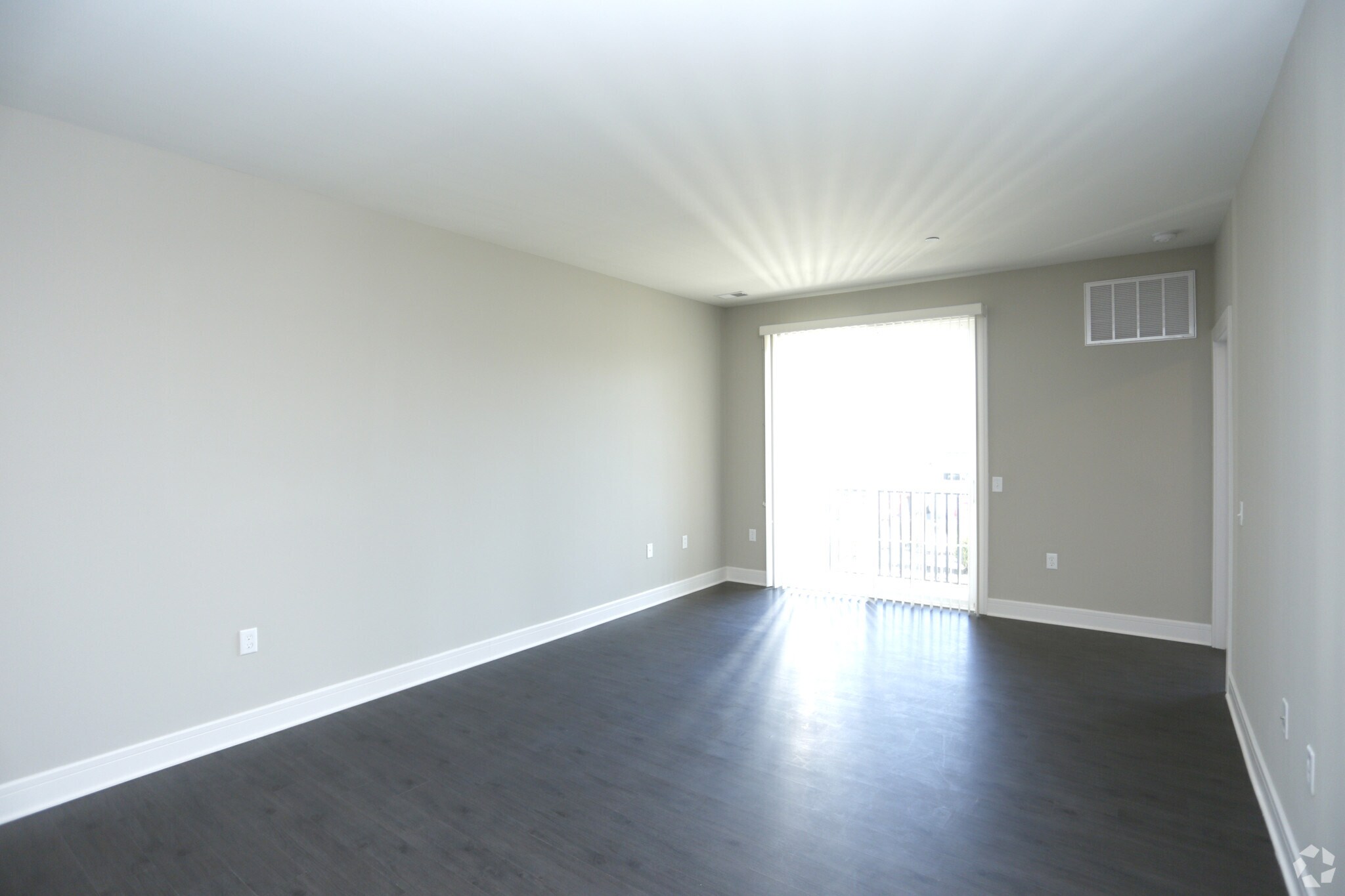 67 Halstead St, Clinton, NJ 08809 Halstead Place