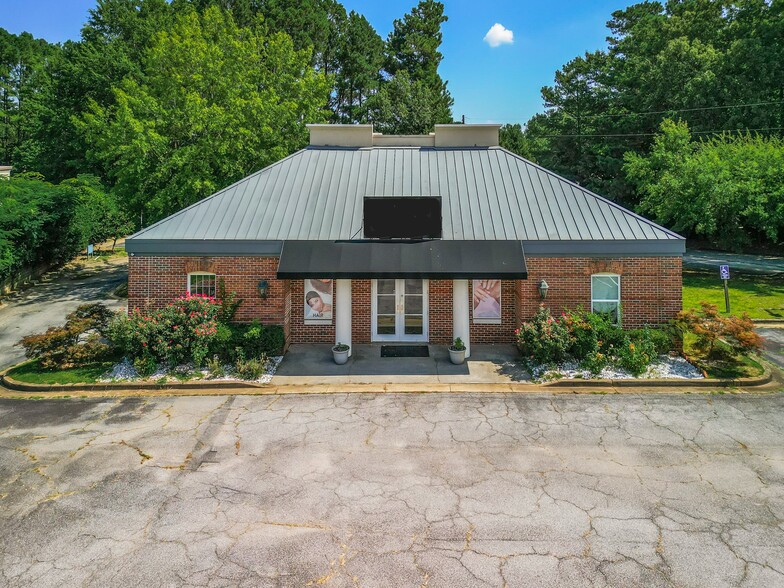 2508 E Piedmont Rd, Marietta, GA for sale - Building Photo - Image 1 of 37