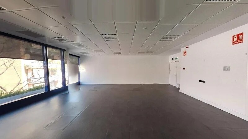 Office in Badalona, Barcelona for sale Interior Photo- Image 1 of 9