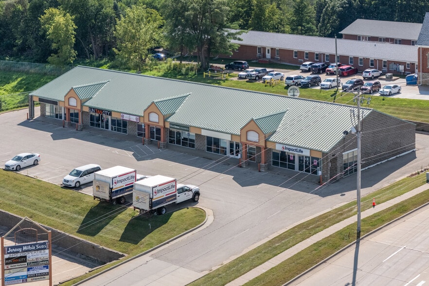 4867 Asbury Rd, Dubuque, IA for lease - Building Photo - Image 3 of 3