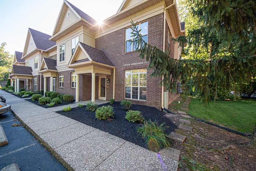 7508 New Lagrange Rd, Louisville, KY 40222