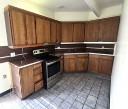 320 E Bixby Rd, Long Beach, CA for lease Interior Photo- Image 2 of 7