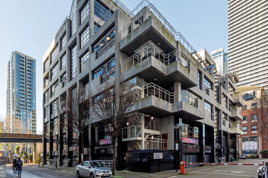 Admirals Way, London for sale - Building Photo - Image 3 of 23