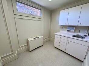 700-720 Hopmeadow St, Simsbury, CT for lease Interior Photo- Image 2 of 8