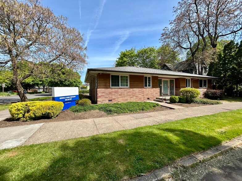 595 W 8th Ave, Eugene, OR for lease - Building Photo - Image 3 of 8
