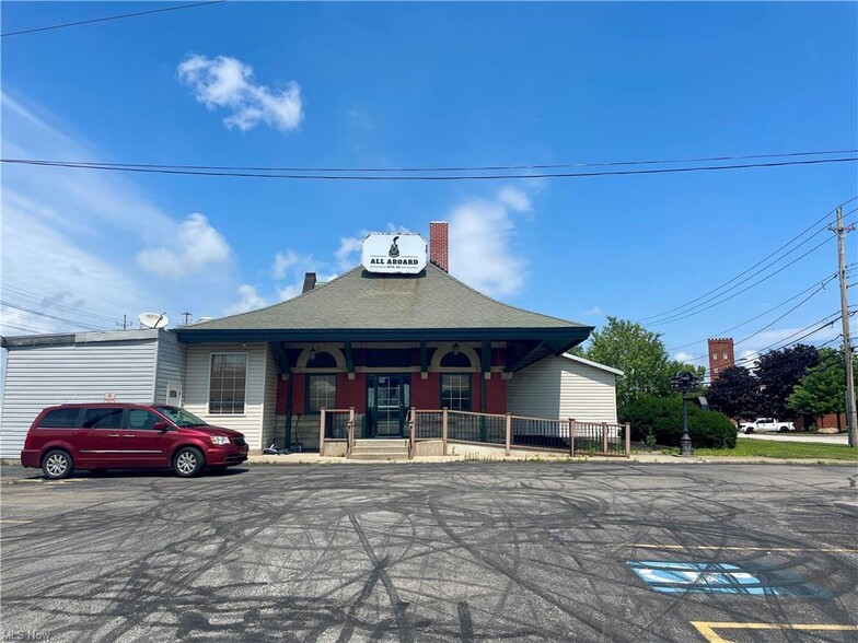 8455 Station St, Mentor, OH for sale - Building Photo - Image 1 of 10