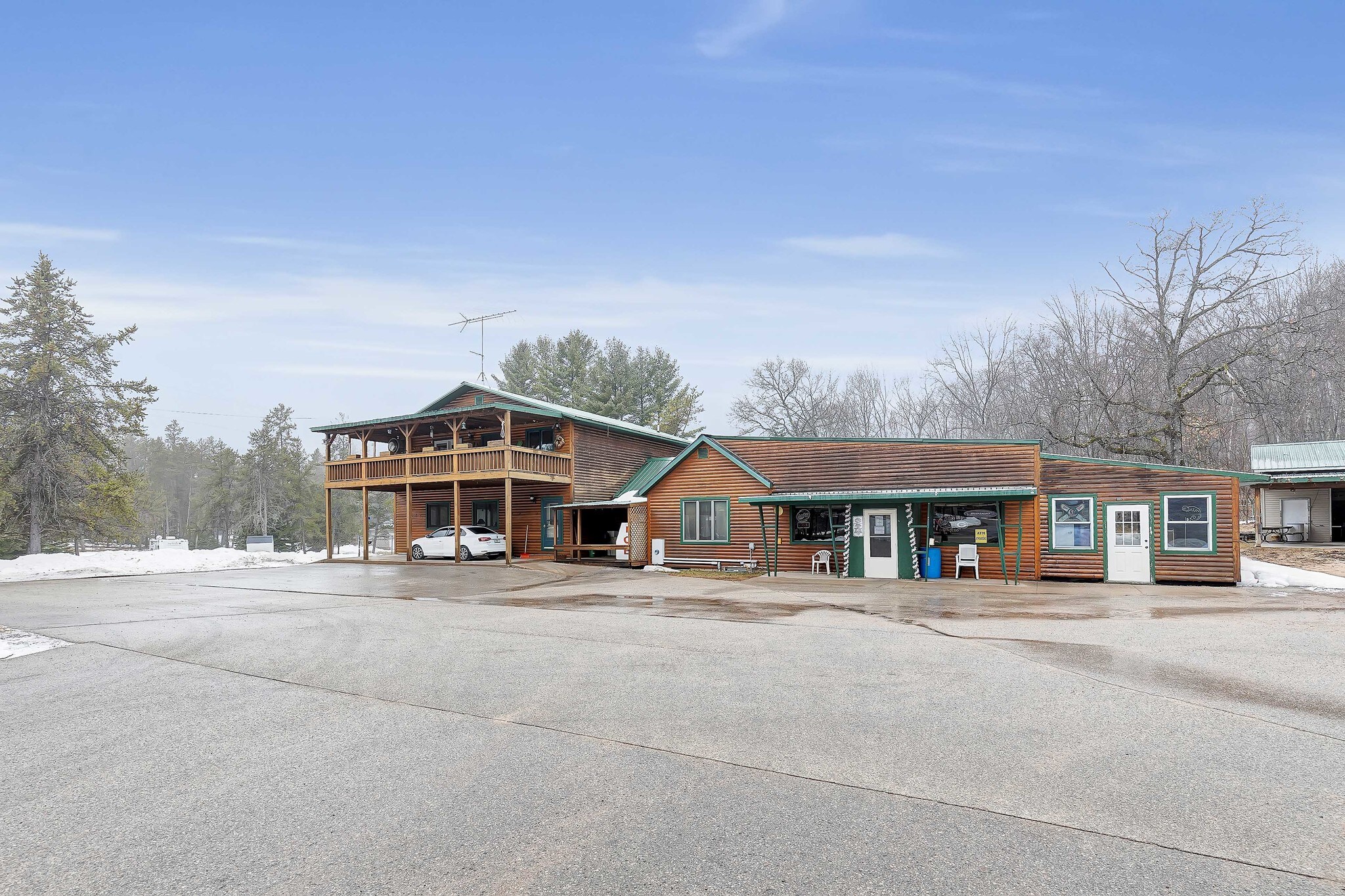 W12326 Parkway Rd, Crivitz, WI for sale Building Photo- Image 1 of 1