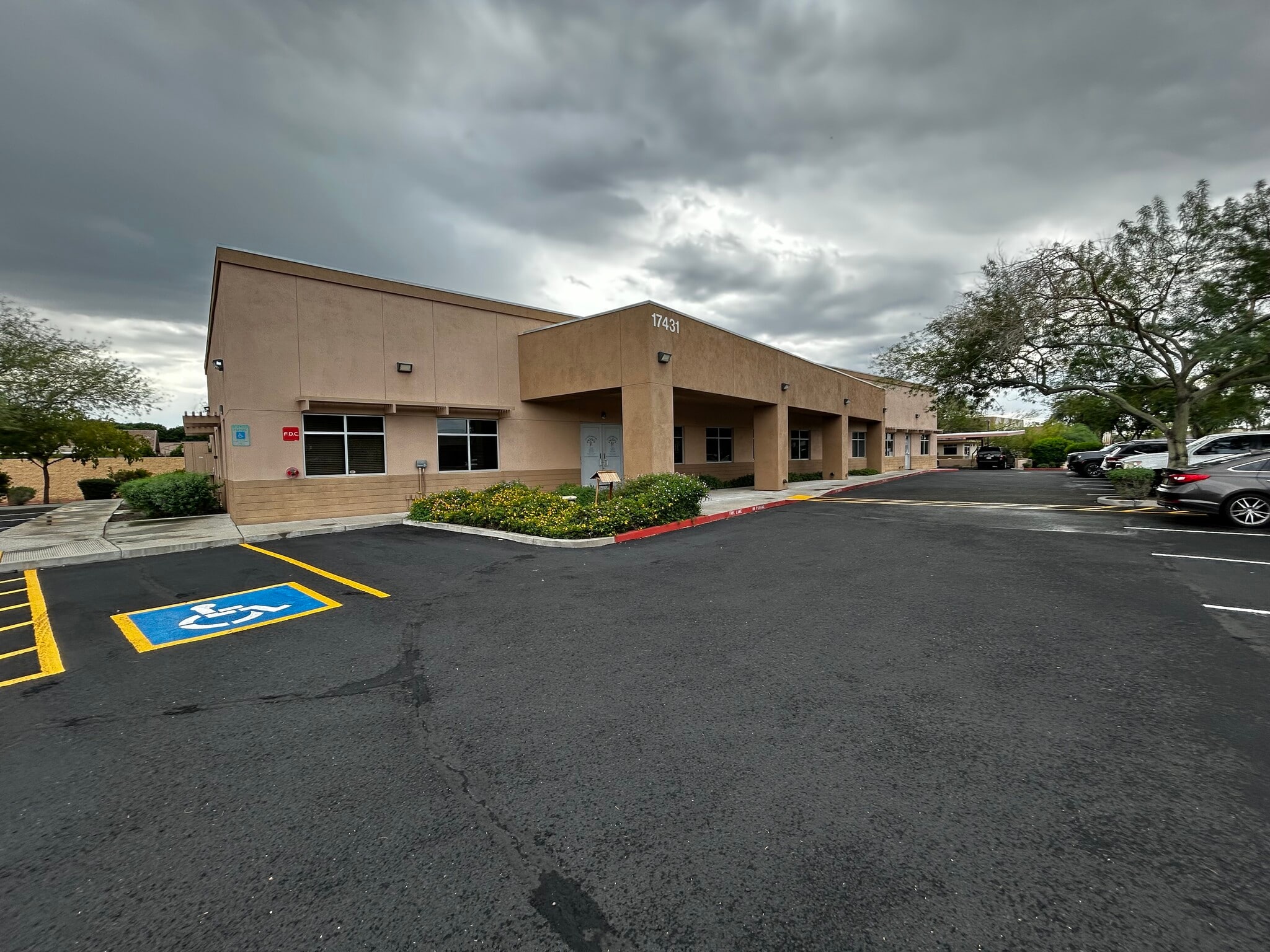 17431 N 71st Dr, Glendale, AZ for lease Building Photo- Image 1 of 10